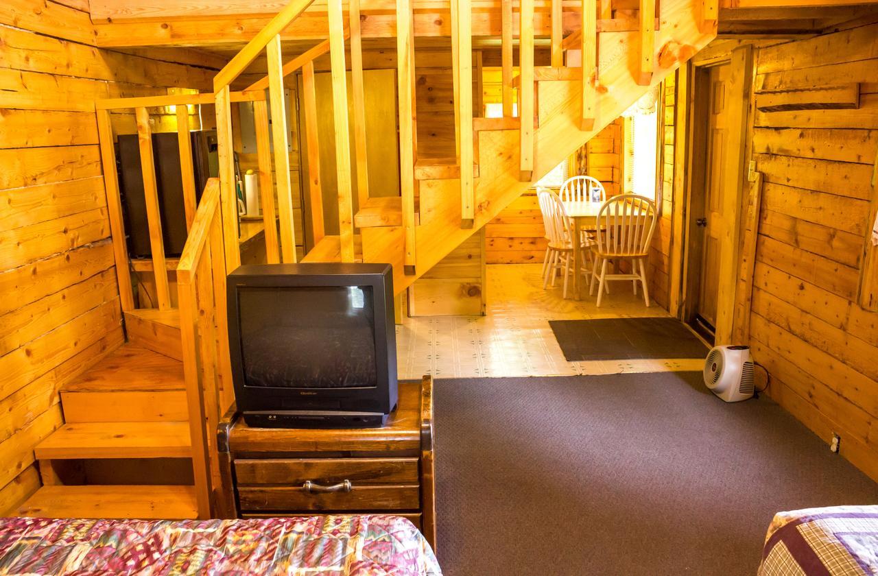 Midnight Sun Log Cabins Moose Pass Екстериор снимка