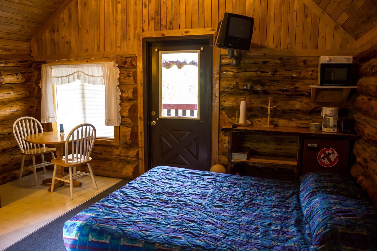 Midnight Sun Log Cabins Moose Pass Екстериор снимка