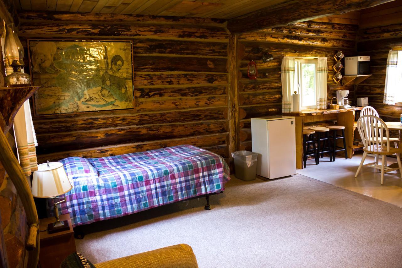 Midnight Sun Log Cabins Moose Pass Екстериор снимка